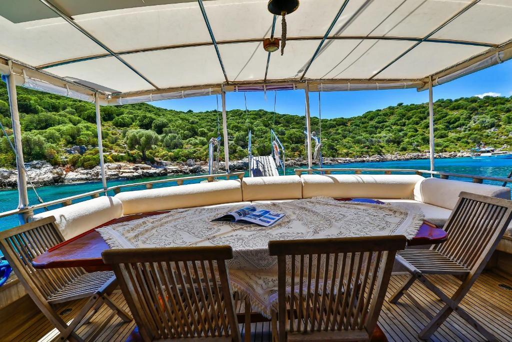 Blue Cruise Hotel คาช ภายนอก รูปภาพ